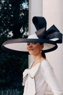 Mirage Picture Hat -Lock & Co Hatters Sales MIRAGE PICTURE HAT LIFESTYLE SHOT 2